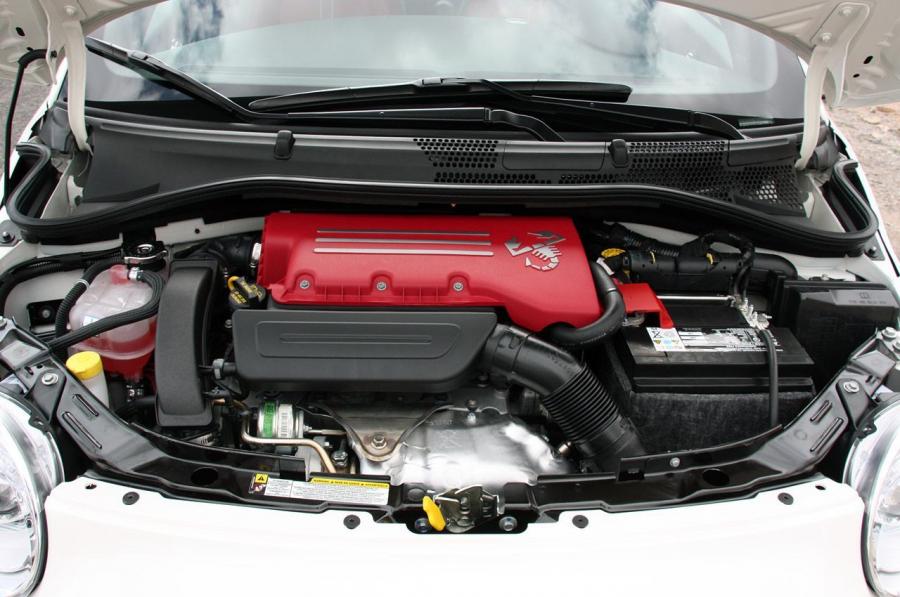  Fiat 500 Abarth 2012 года  (фото 72 из 121)